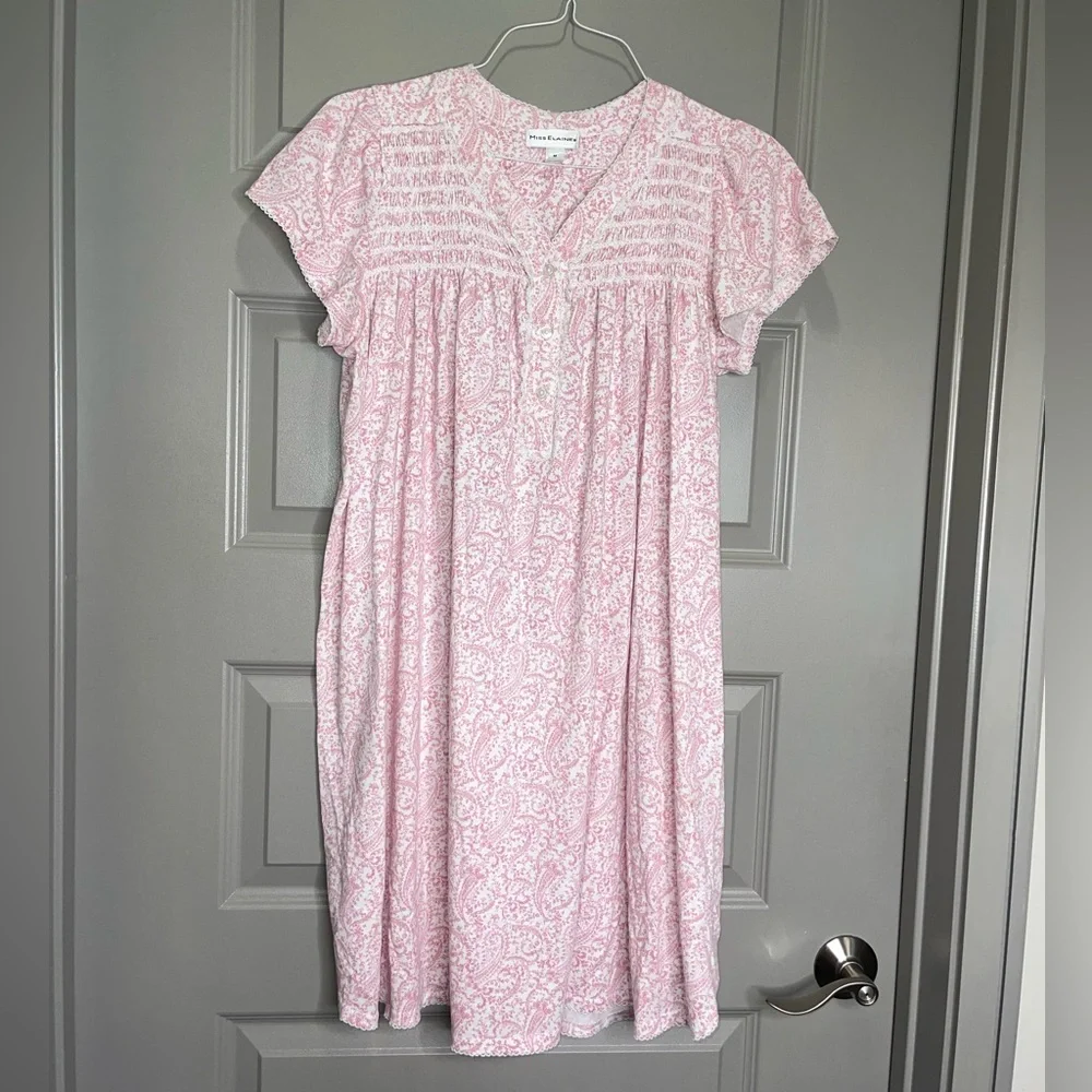 Miss Elaine Pink Paisley Top - Picture 3 of 9